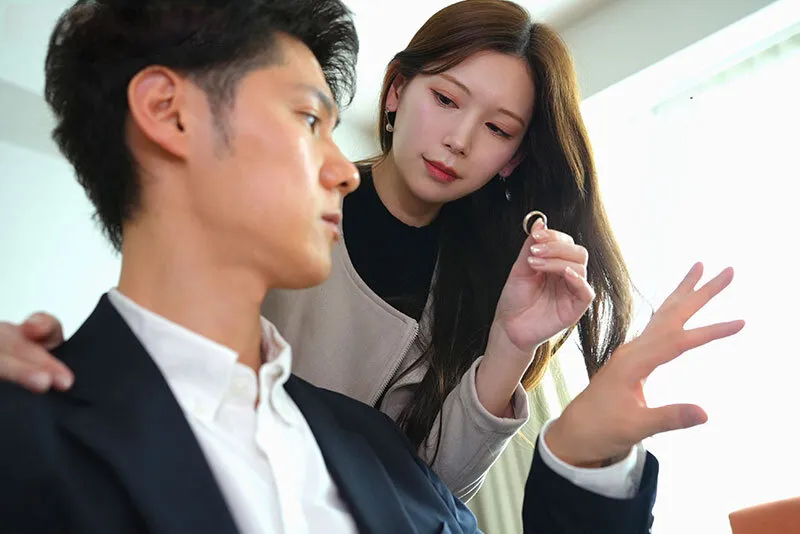 Vợ yêu đi đi giã ngoại, ông chồng ở nhà bị nhỏ em cô vợ gạ nện không trượt phát nào